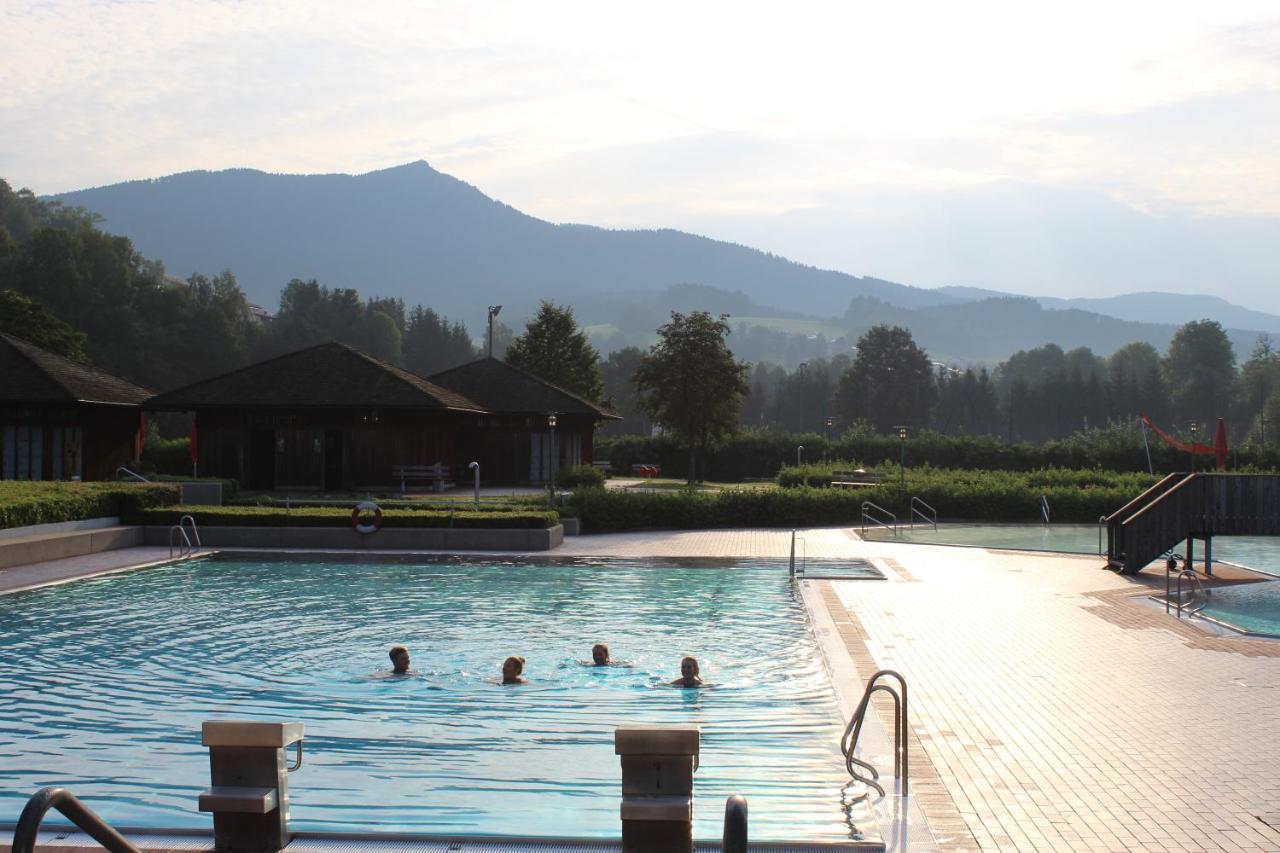 Wander Und Aktiv Hotel Roesslwirt Lam Esterno foto