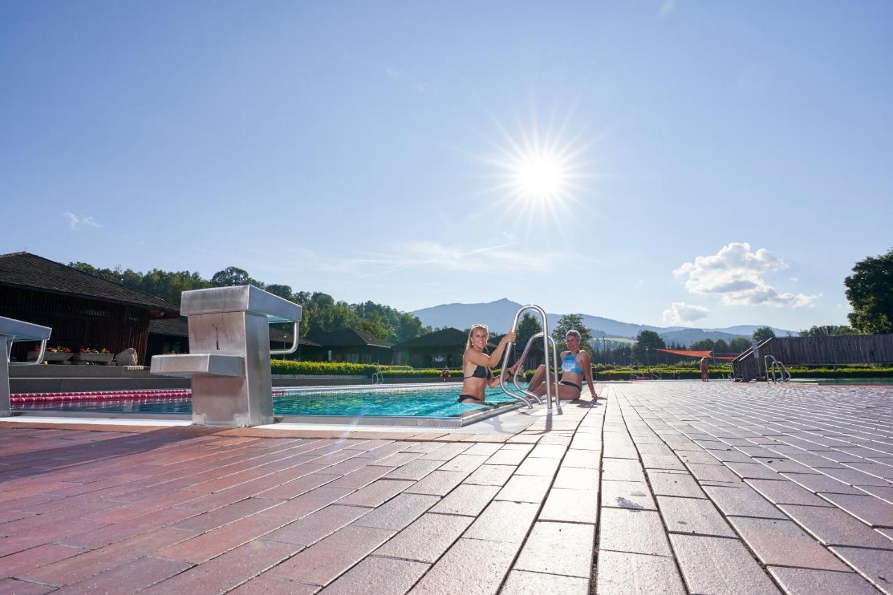Wander Und Aktiv Hotel Roesslwirt Lam Esterno foto
