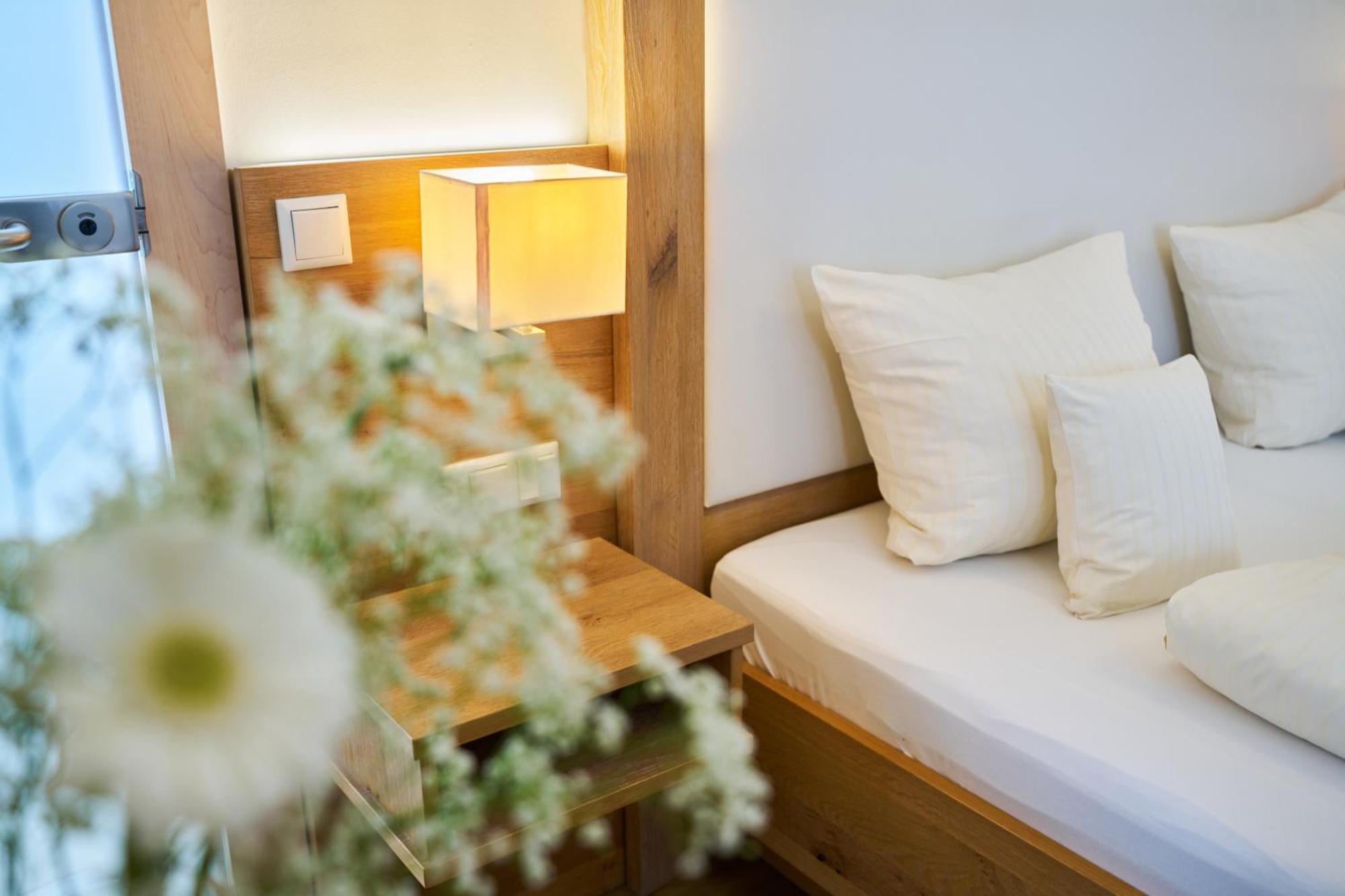 Wander Und Aktiv Hotel Roesslwirt Lam Esterno foto