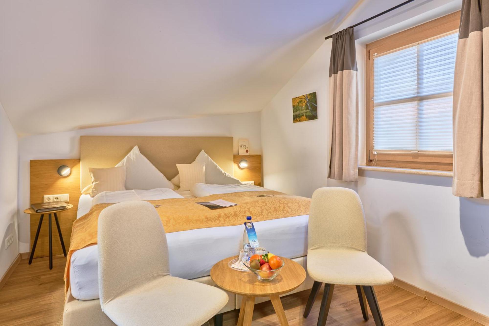 Wander Und Aktiv Hotel Roesslwirt Lam Esterno foto