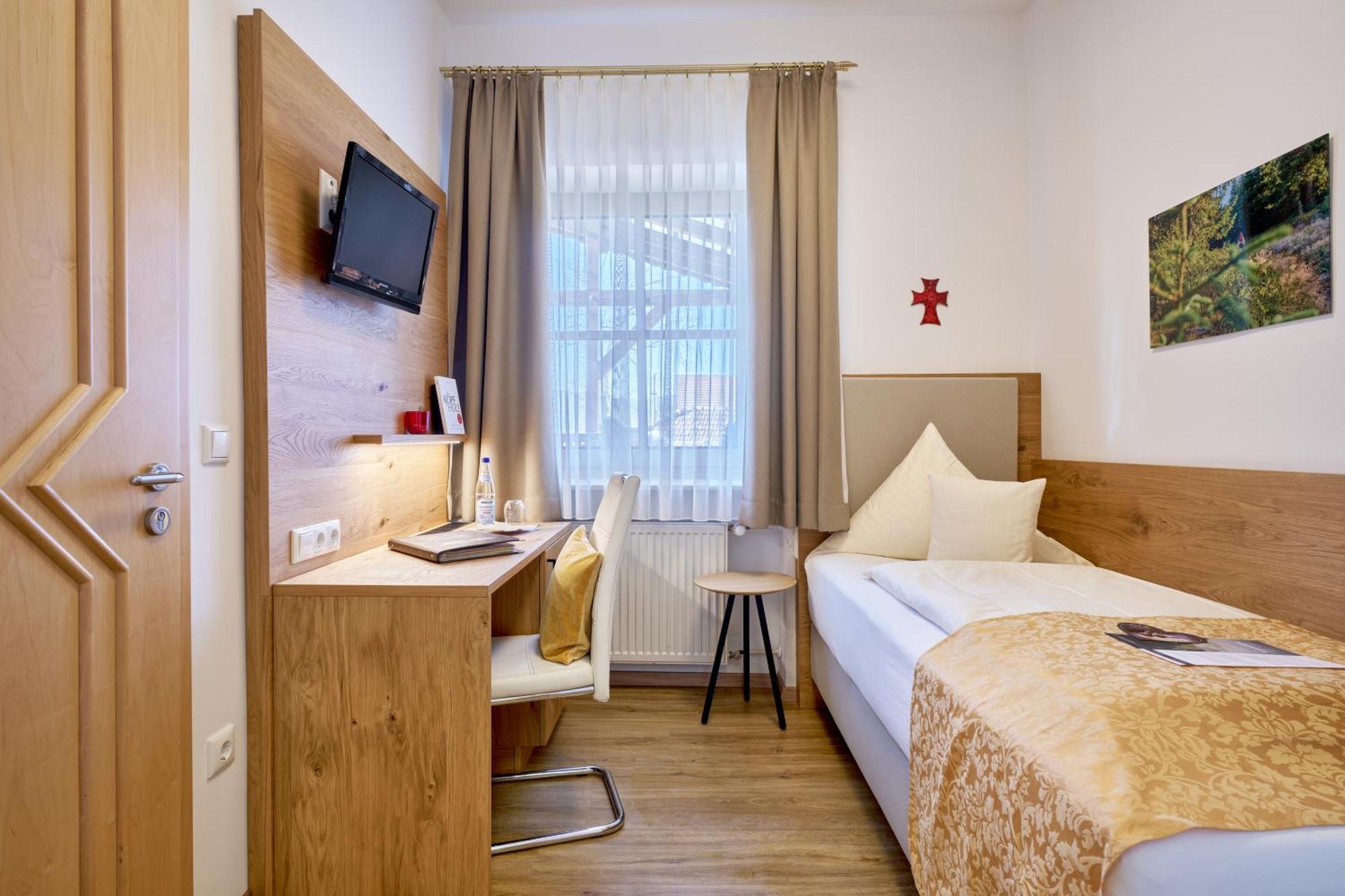 Wander Und Aktiv Hotel Roesslwirt Lam Esterno foto
